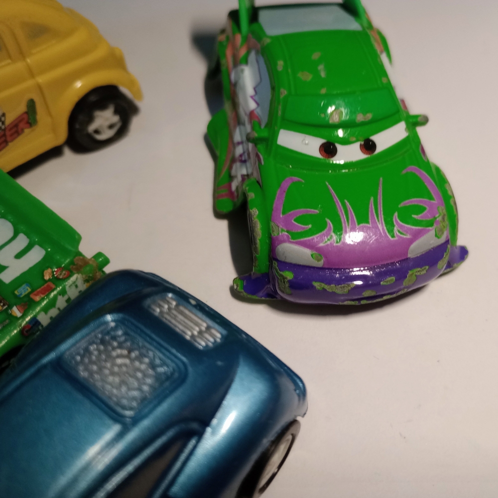 Colorful Toy Car Set - Picture 3 of 8